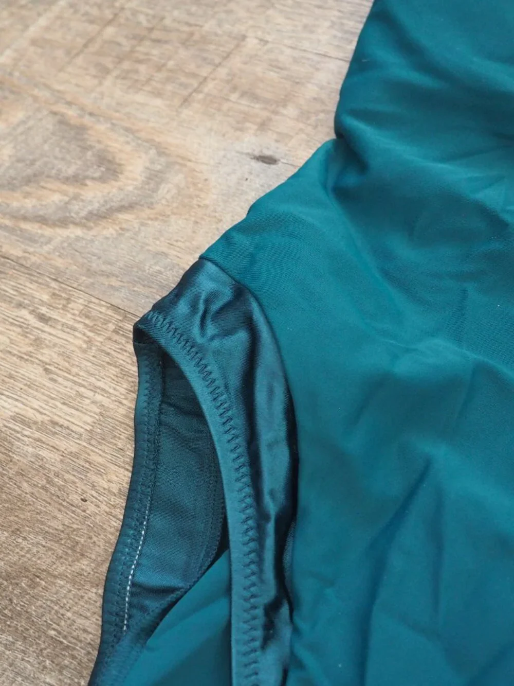 NEW Vintage Victoria’s Secret Teal Underwire One Piece Swimsuit sz 12 B - Picture 4 of 9